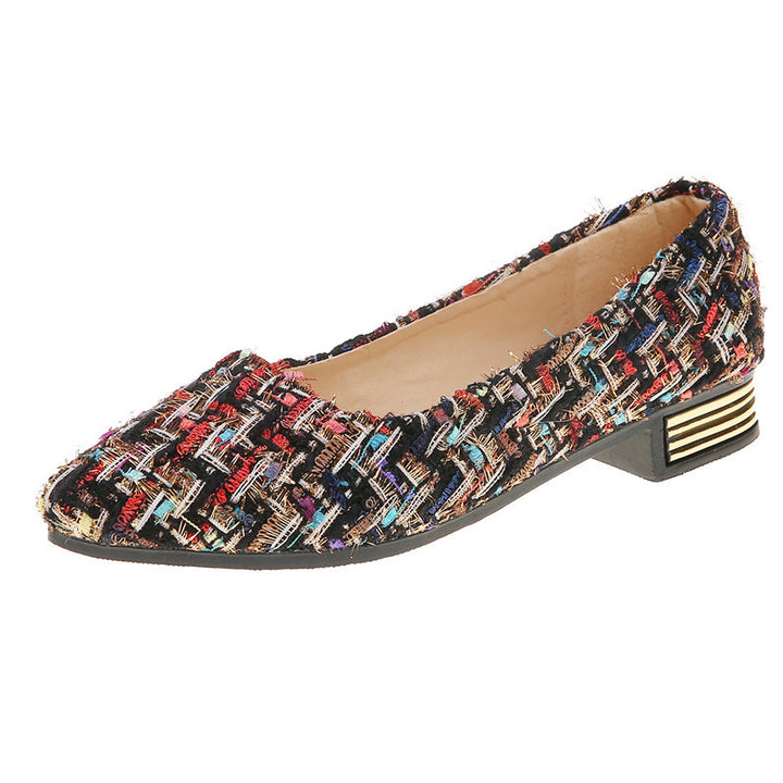The personalized heel features a unique and sophisticated design that blends modern style with artistic detail. The metallic accent adds a touch of luxury, while the textured fabric enhances the overall high-quality, fashion-forward look — perfect for expressing individuality with every step.